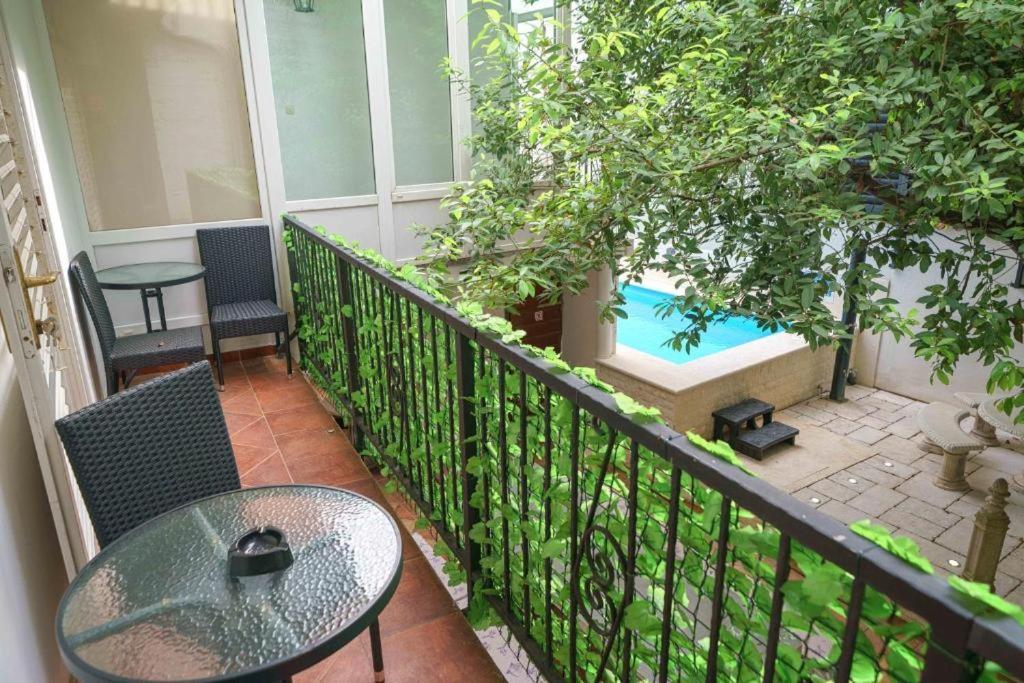 Heritage Residence In Center With Pool- Apartments Vodice Dış mekan fotoğraf